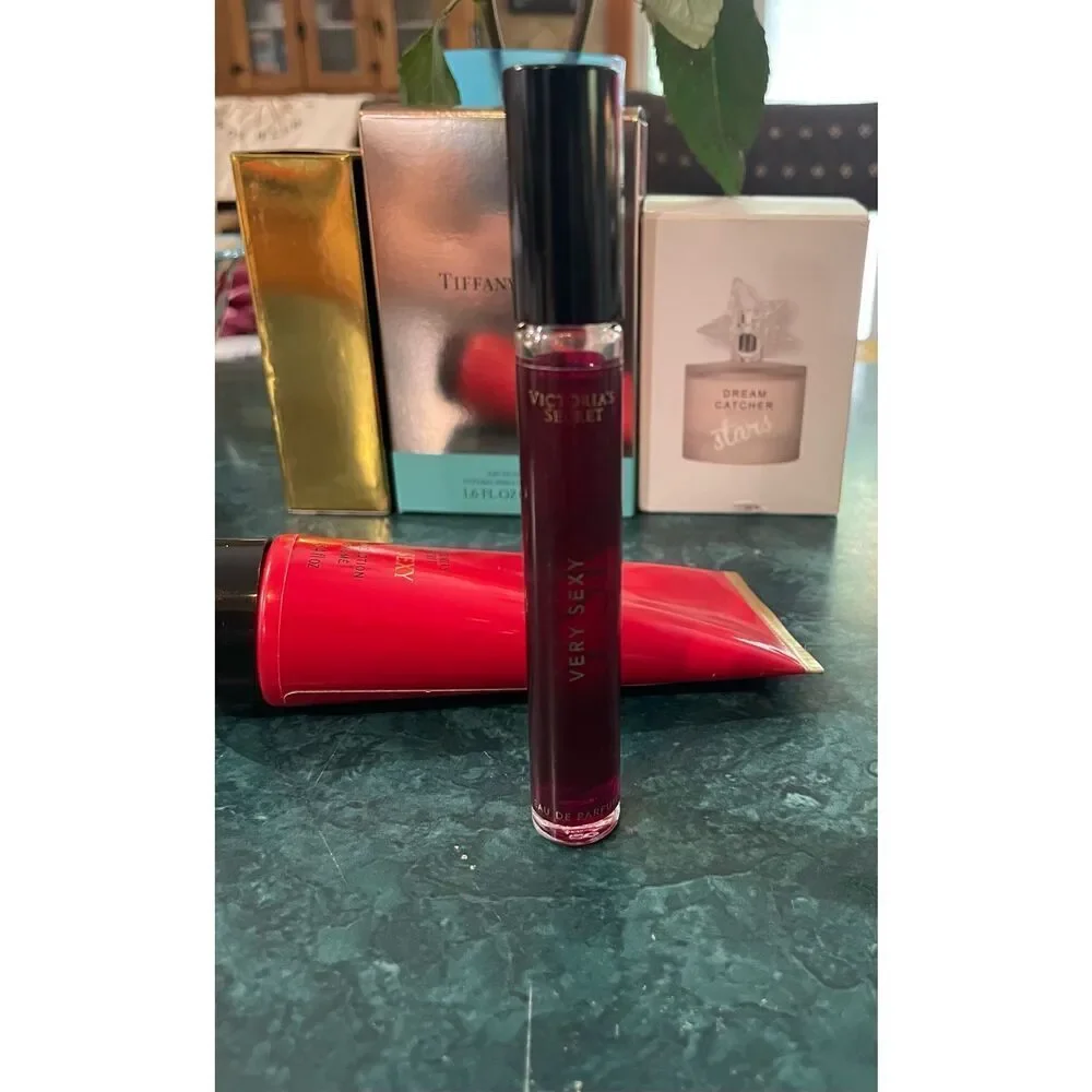 New Victoria’s Secret Very Sexy 2 piece Set Body Lotion and Travel Rollerball